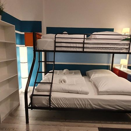 Central Lichtenberger Apartment For 6 People เบอร์ลิน ภายนอก รูปภาพ