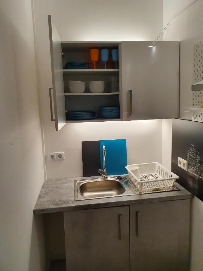 Central Lichtenberger Apartment For 6 People เบอร์ลิน ภายนอก รูปภาพ