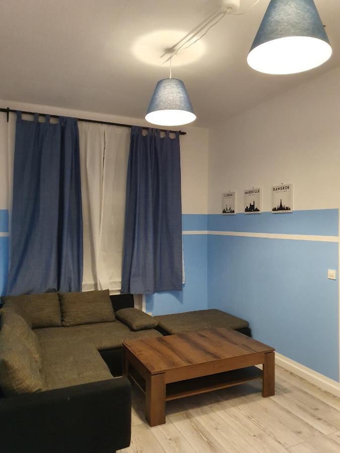 Central Lichtenberger Apartment For 6 People เบอร์ลิน ภายนอก รูปภาพ