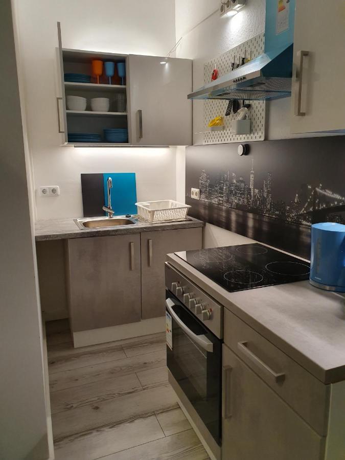 Central Lichtenberger Apartment For 6 People เบอร์ลิน ภายนอก รูปภาพ
