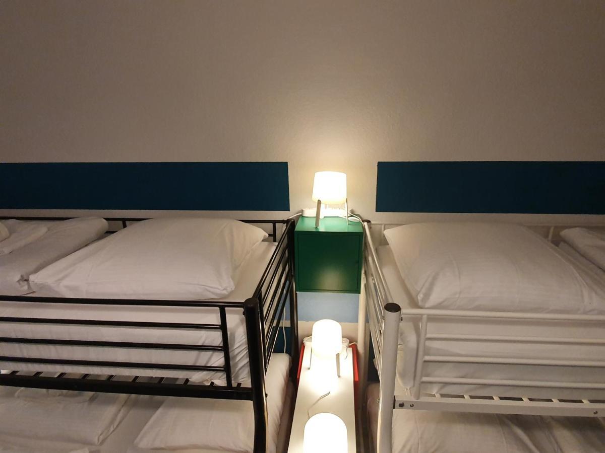 Central Lichtenberger Apartment For 6 People เบอร์ลิน ภายนอก รูปภาพ