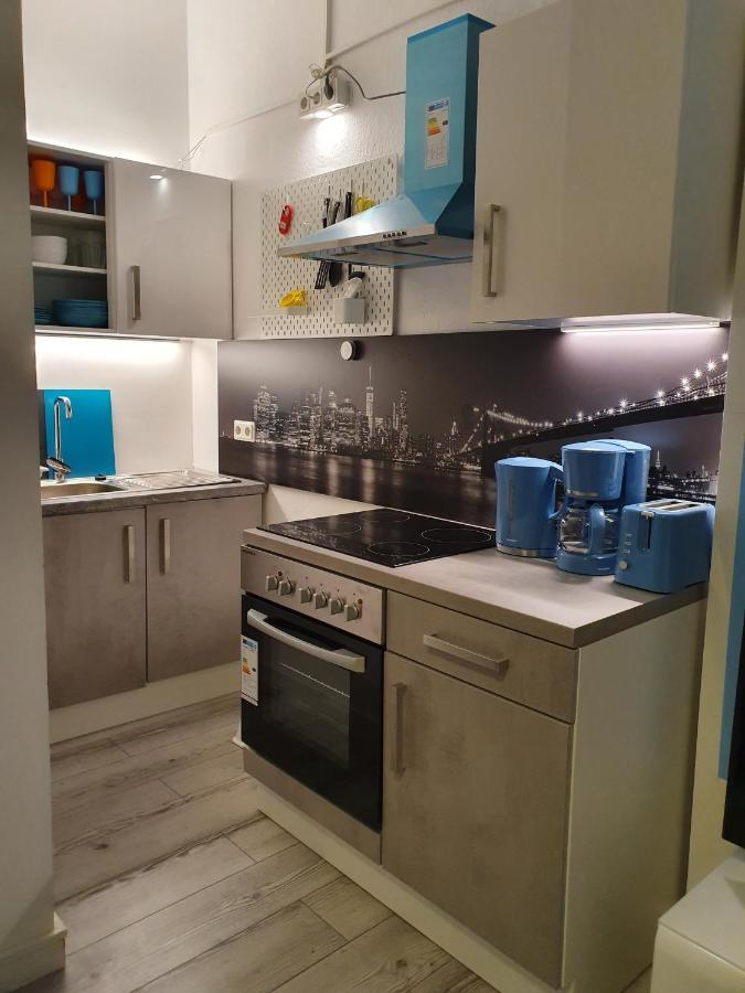 Central Lichtenberger Apartment For 6 People เบอร์ลิน ภายนอก รูปภาพ